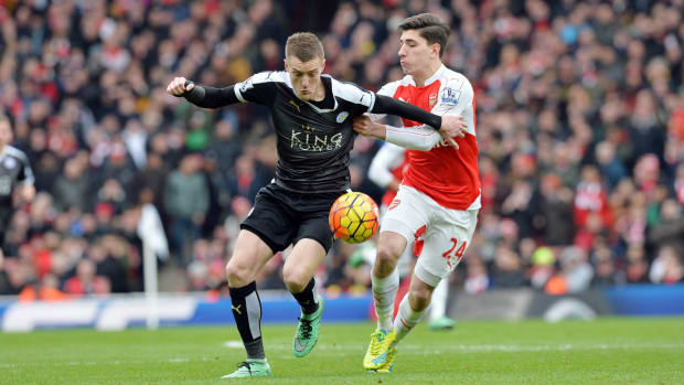 leicester-arsenal-vardy-bellerin.jpg